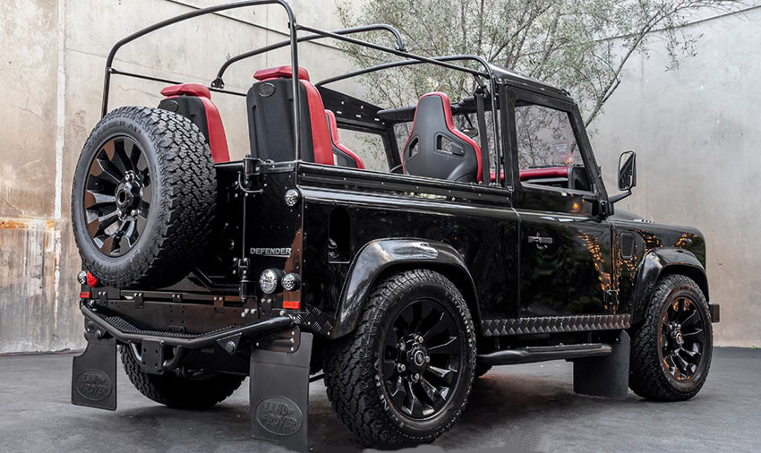 1990 land rover defender 90 rear view