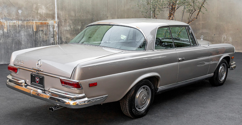 1969 Mercedes-Benz 280SE Sunroof Coupe rear view