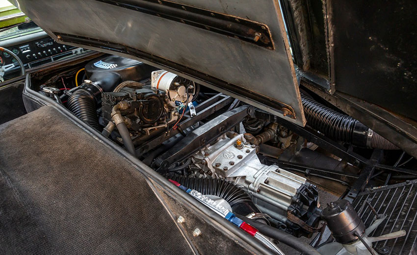 1969 DeTomaso Mangusta engine