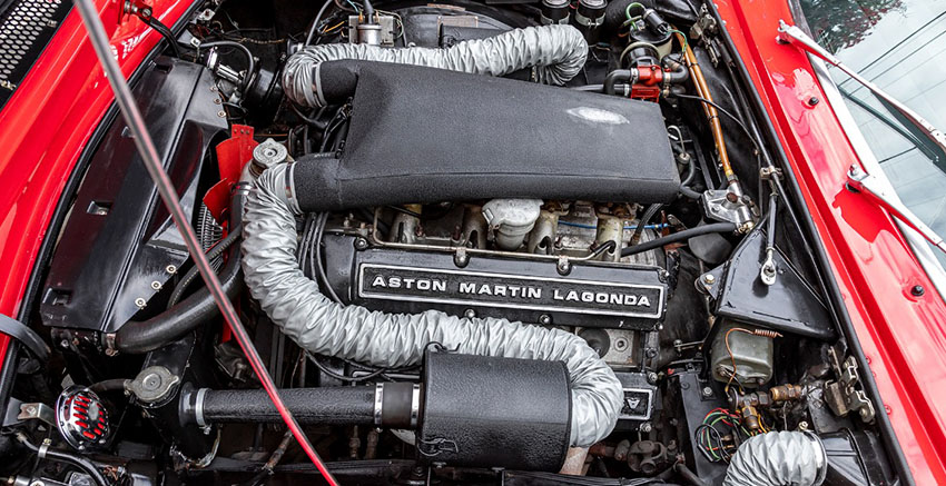1971 Aston Martin DBS V8 Saloon engine