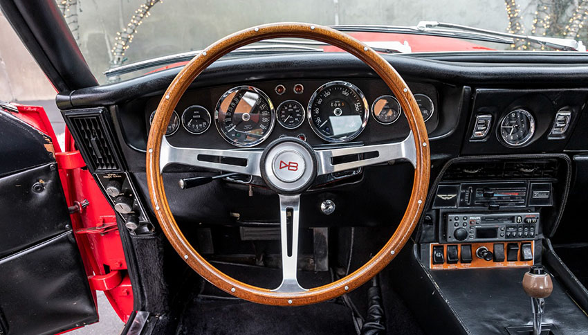 1971 Aston Martin DBS V8 Saloon interior