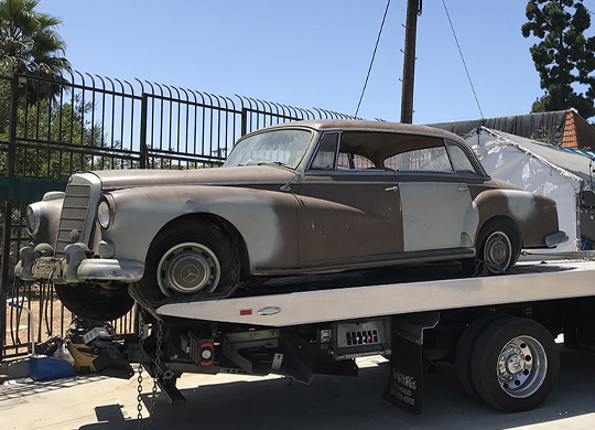 1959-Adenauer-garage-find-buyers