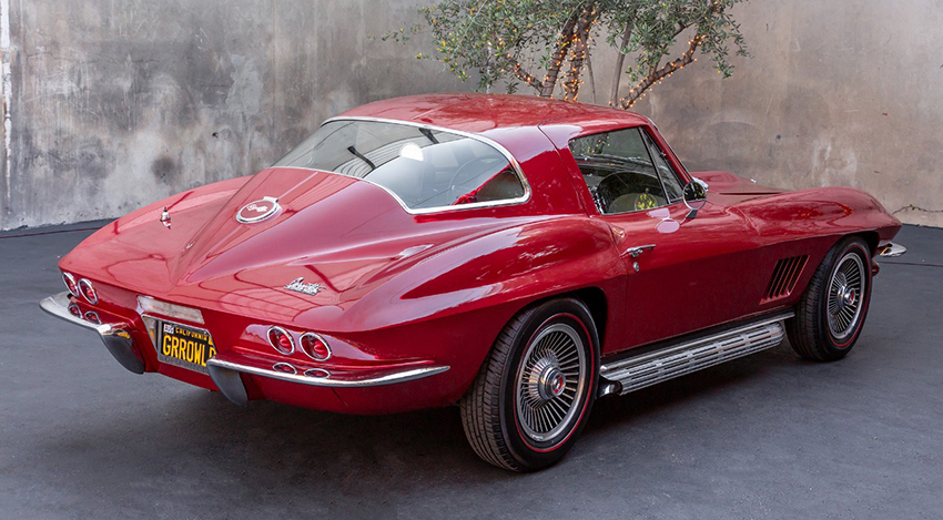 1967 Chevrolet Corvette Coupe rear view