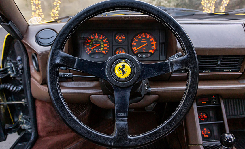 1988 Ferrari Testarossa interior