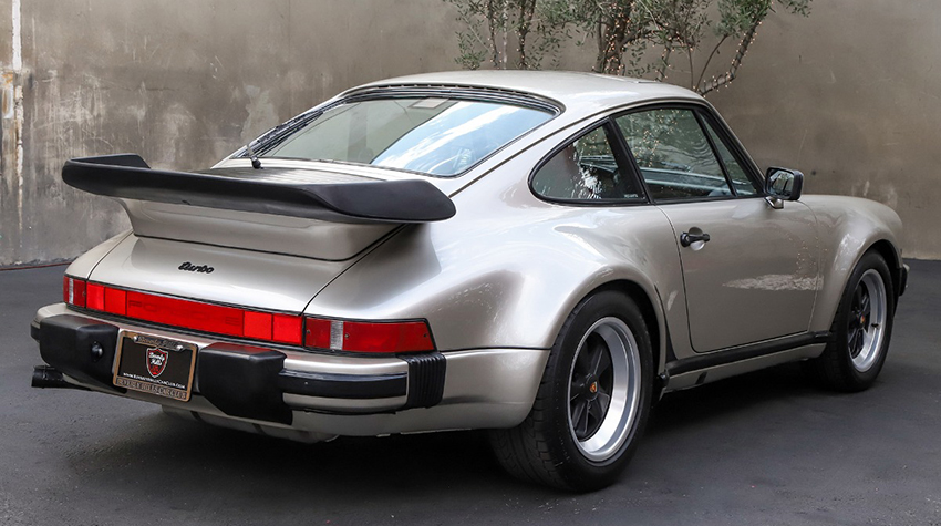 1989 Porsche 930 Coupe rear view