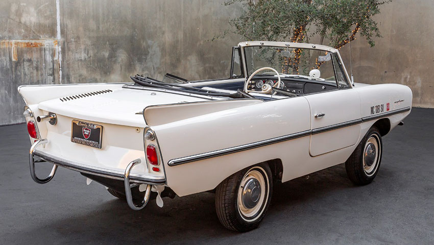 1968 Amphicar 770 rear view