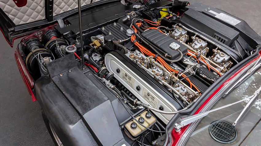 1974 Lamborghini Espada Series III engine
