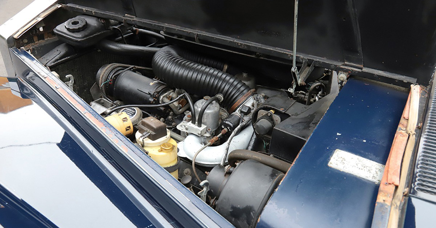 1971 Rolls-Royce Phantom VI Limousine engine