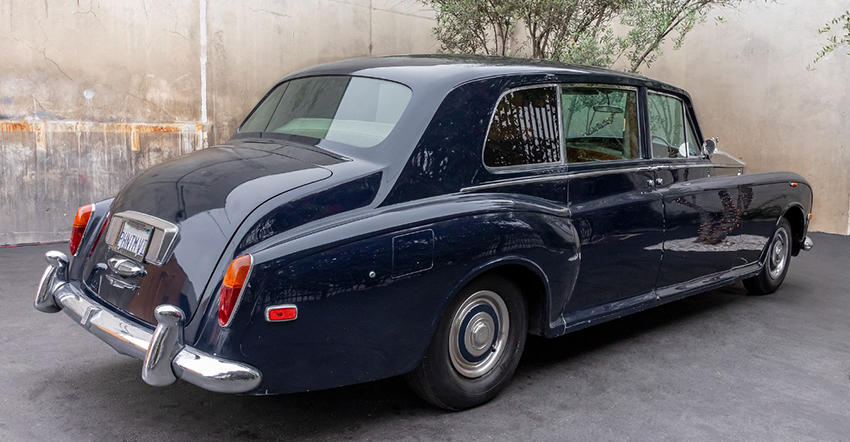 1971 Rolls-Royce Phantom VI Limousine rear view