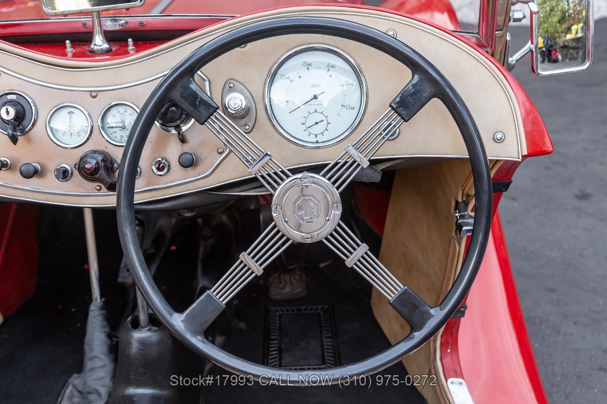 1949 MG TC Right-Hand-Drive interior