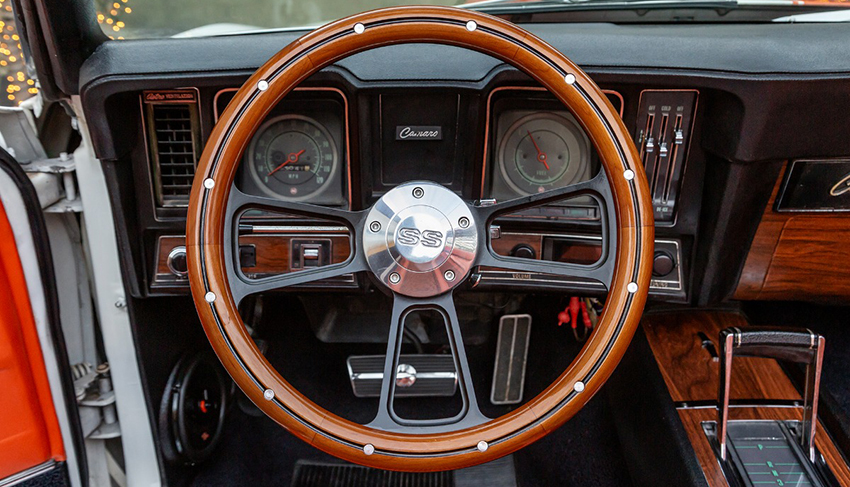 1969-chevrolet-camaro-ss-pace-car interior