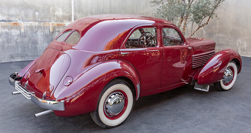 1936 Cord 810 Westchester rear view