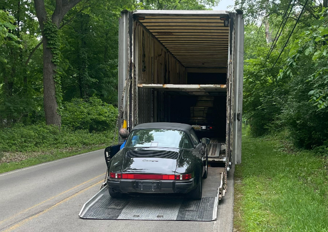 porsche 911 dealership