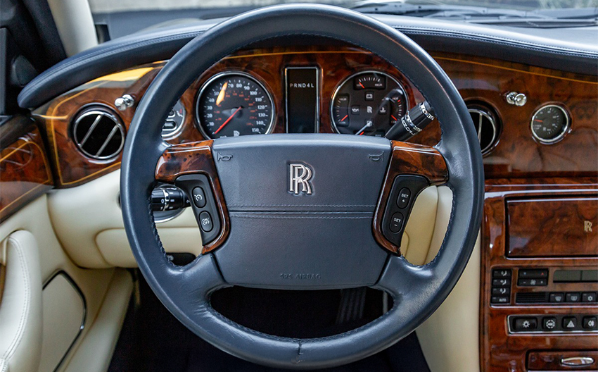 2000 Rolls-Royce Silver Seraph interior