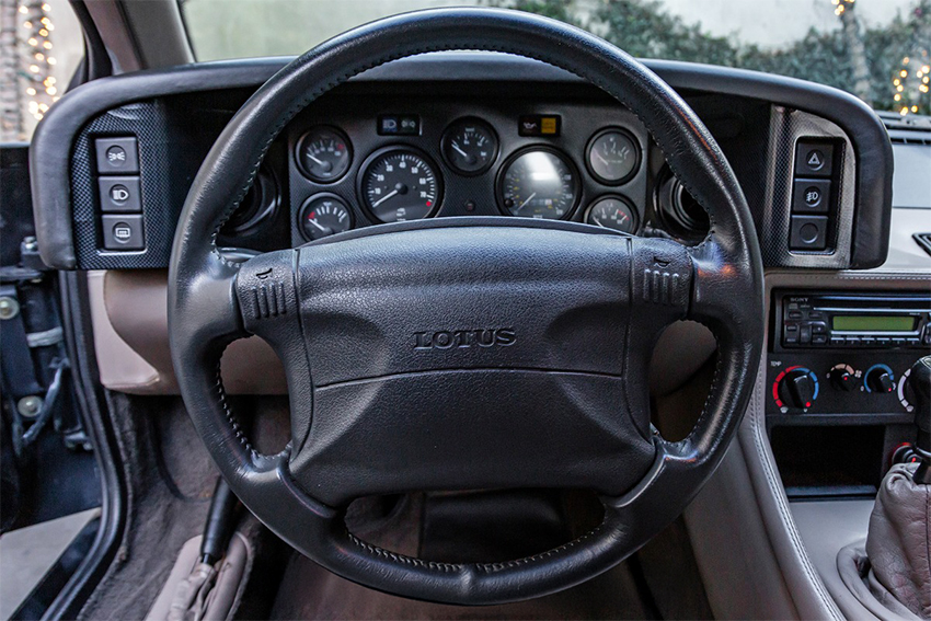 1995 Lotus Esprit S4 interior