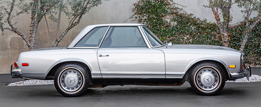 1971 Mercedes-Benz 280SL Pagoda side view