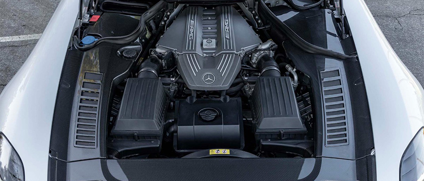 2015 Mercedes-Benz SLS AMG GT Final Edition engine