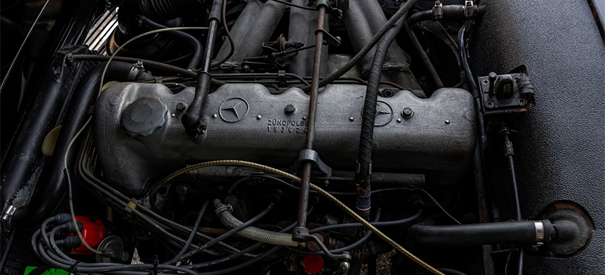 1966 Mercedes-Benz 230SL engine