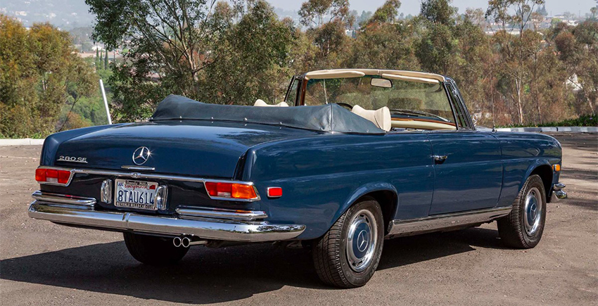 1969 Mercedes-Benz 280SE Cabriolet rear view