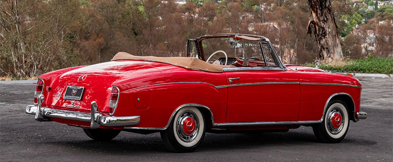 1960 Mercedes-Benz 220SE Cabriolet rear view