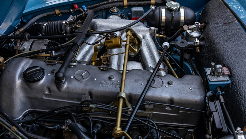 1970 Mercedes-Benz 280SL California Special engine