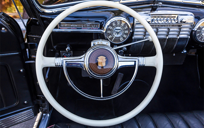1941 Cadillac Series 62 Deluxe Convertible Coupe interior
